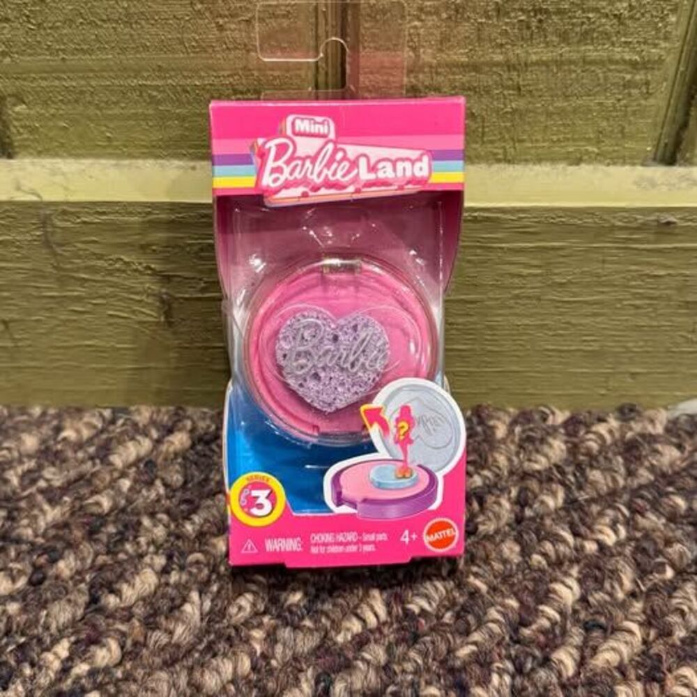 Mattel Mini BarbieLand Series 3 Color Change Doll